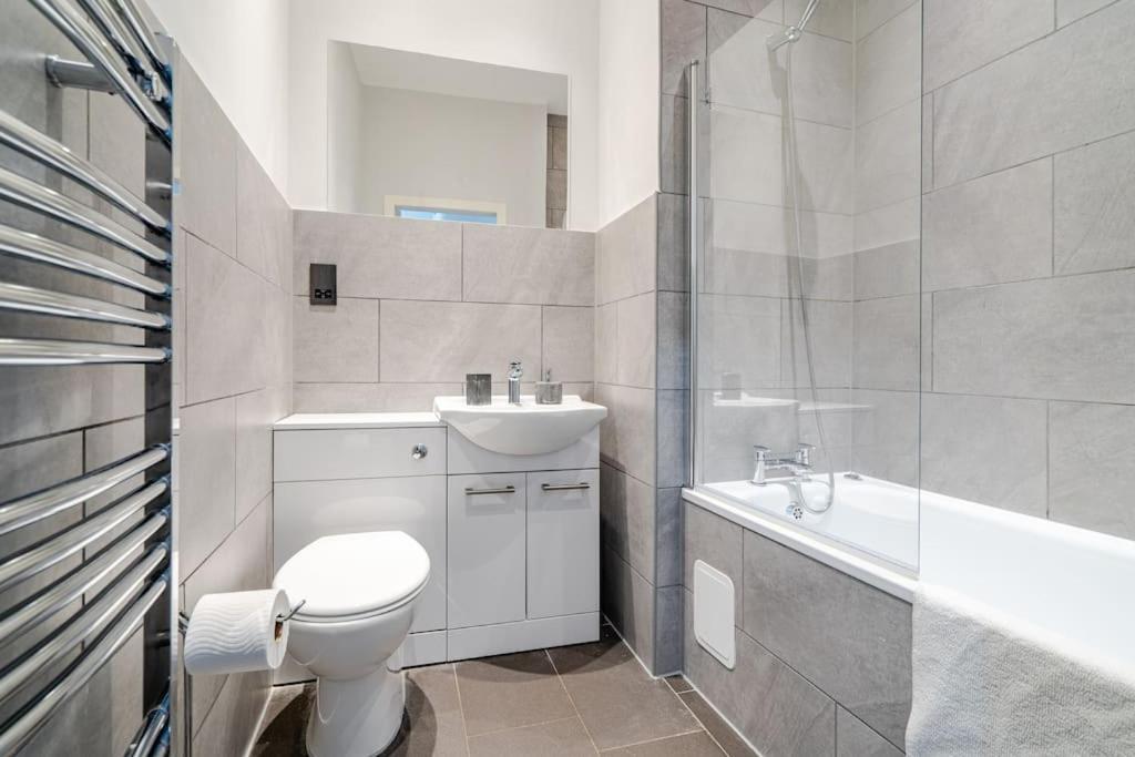 Stunning Ground Floor Flat In Southside. Apartment กลาสโกว์ ภายนอก รูปภาพ