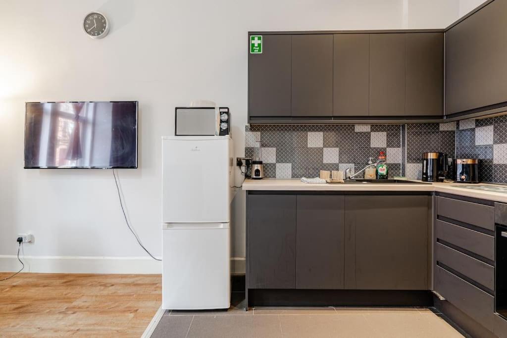 Stunning Ground Floor Flat In Southside. Apartment กลาสโกว์ ภายนอก รูปภาพ